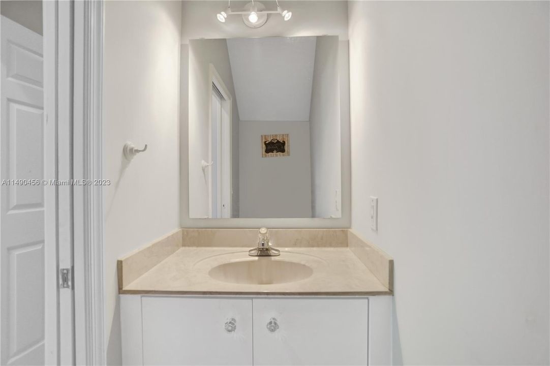 Recently Sold: $827,000 (4 beds, 2 baths, 1802 Square Feet)