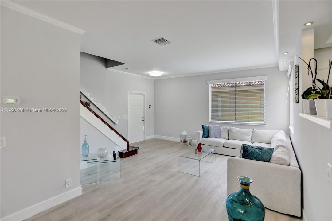 Recently Sold: $827,000 (4 beds, 2 baths, 1802 Square Feet)