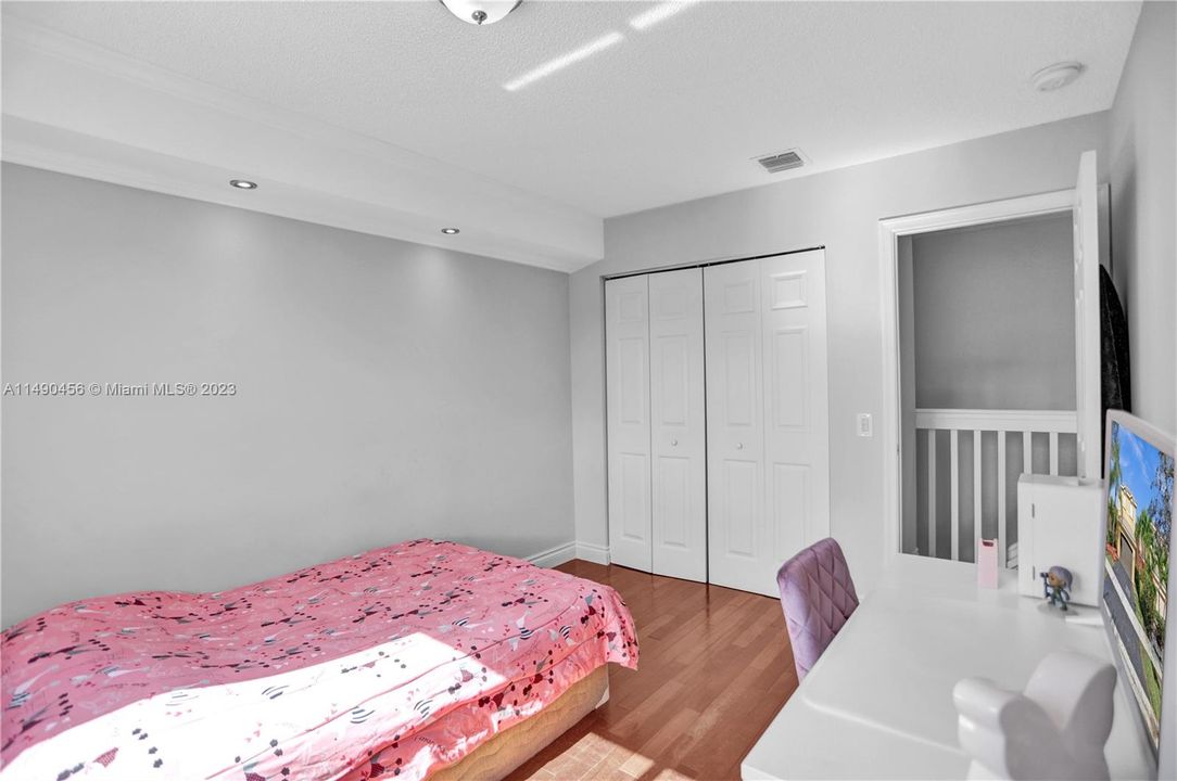 Recently Sold: $827,000 (4 beds, 2 baths, 1802 Square Feet)