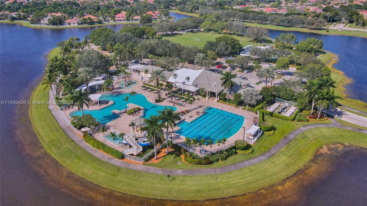 Recently Sold: $827,000 (4 beds, 2 baths, 1802 Square Feet)