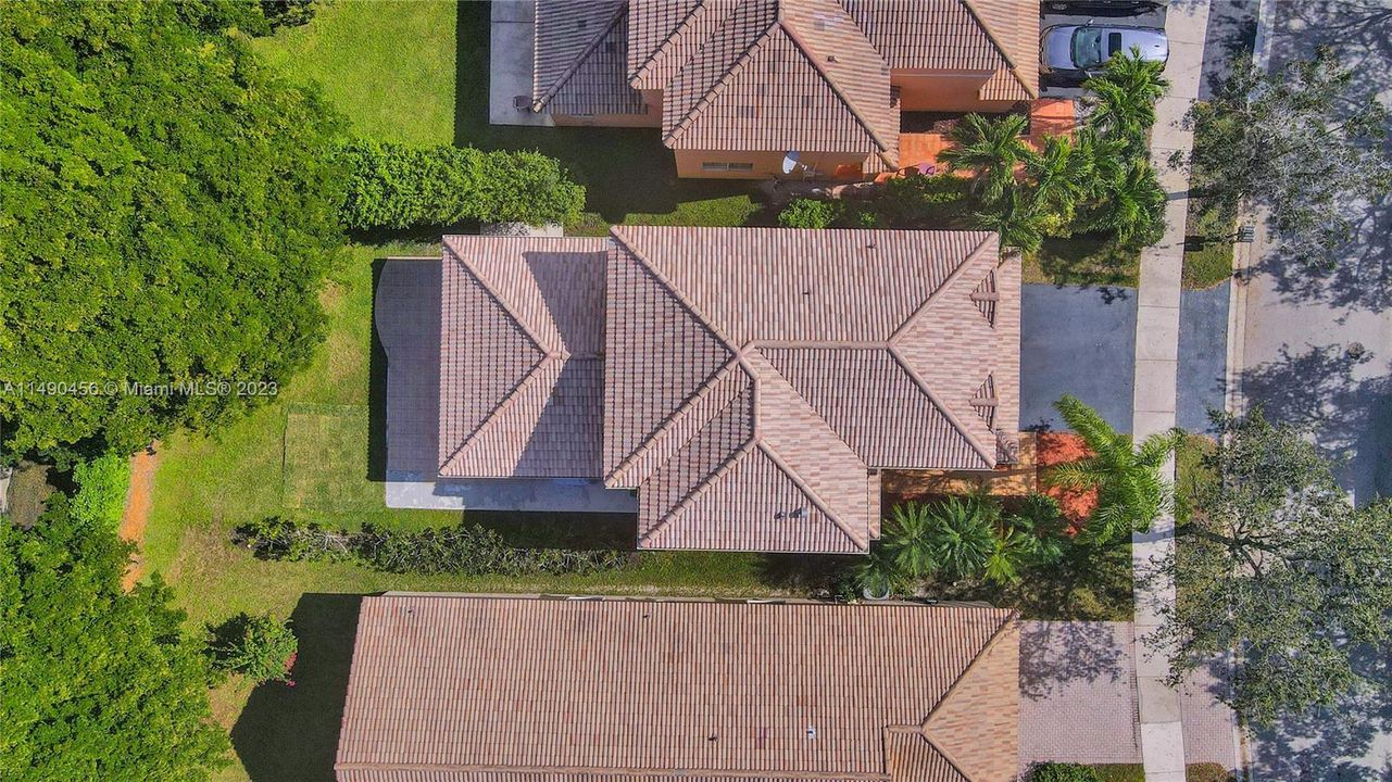 Recently Sold: $827,000 (4 beds, 2 baths, 1802 Square Feet)