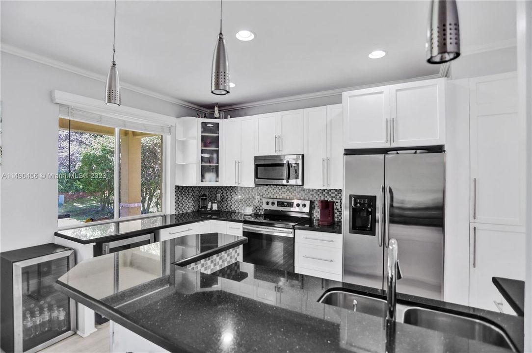 Recently Sold: $827,000 (4 beds, 2 baths, 1802 Square Feet)