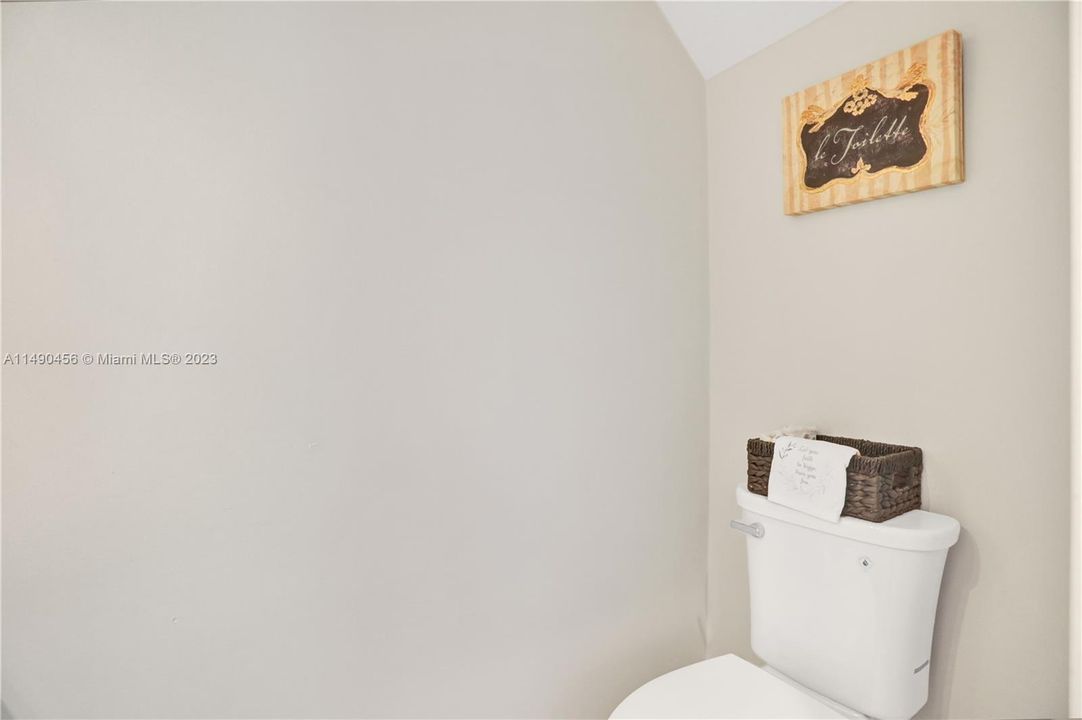 Recently Sold: $827,000 (4 beds, 2 baths, 1802 Square Feet)