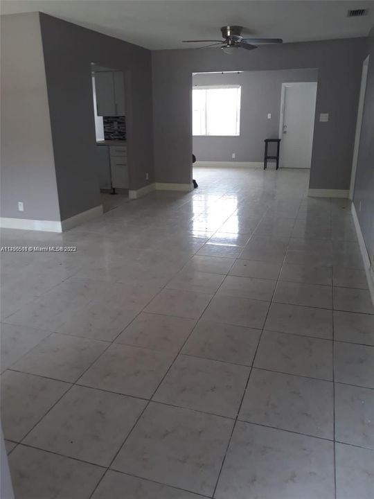 Recently Rented: $2,900 (3 beds, 2 baths, 1674 Square Feet)