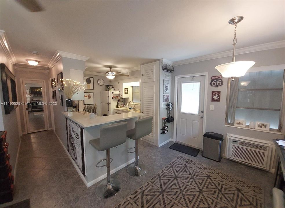 Recently Sold: $149,000 (1 beds, 1 baths, 650 Square Feet)