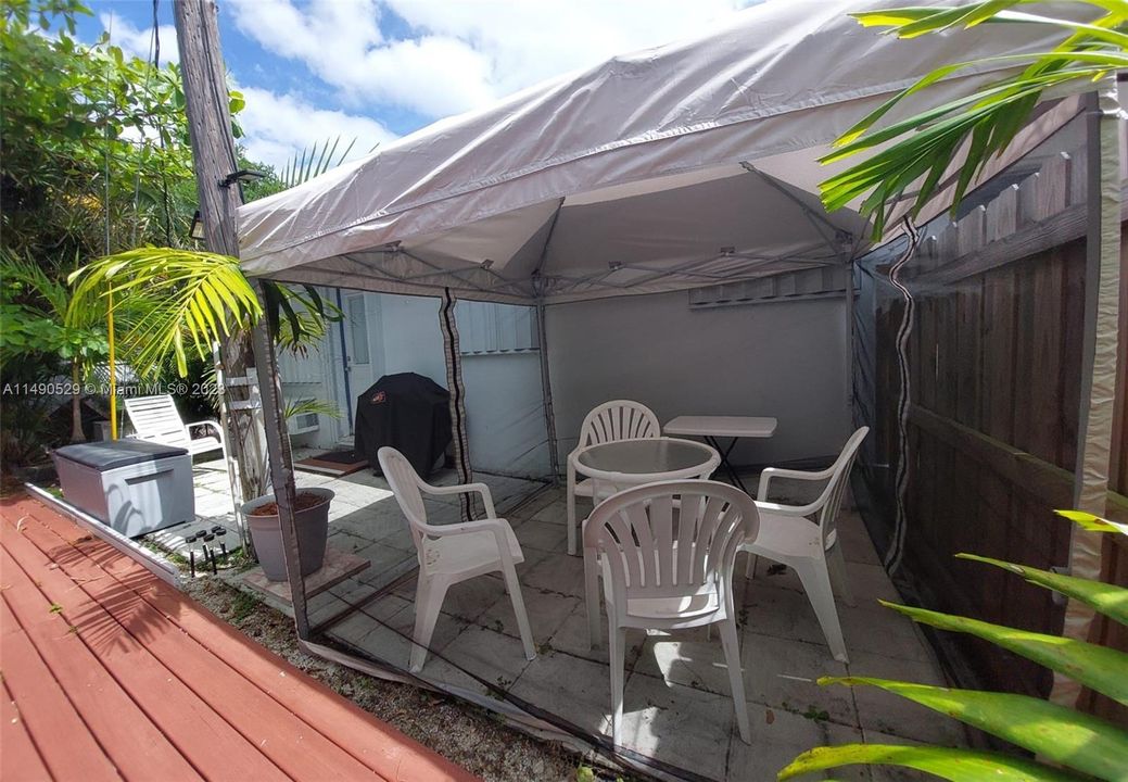 Recently Sold: $149,000 (1 beds, 1 baths, 650 Square Feet)