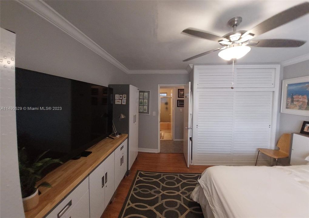 Recently Sold: $149,000 (1 beds, 1 baths, 650 Square Feet)