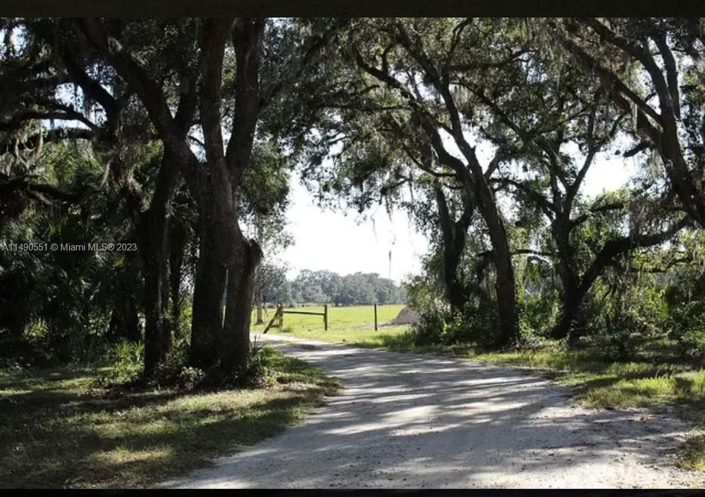 Vendido Recientemente: $1,600,000 (0 camas, 0 baños, 0 Pies cuadrados)