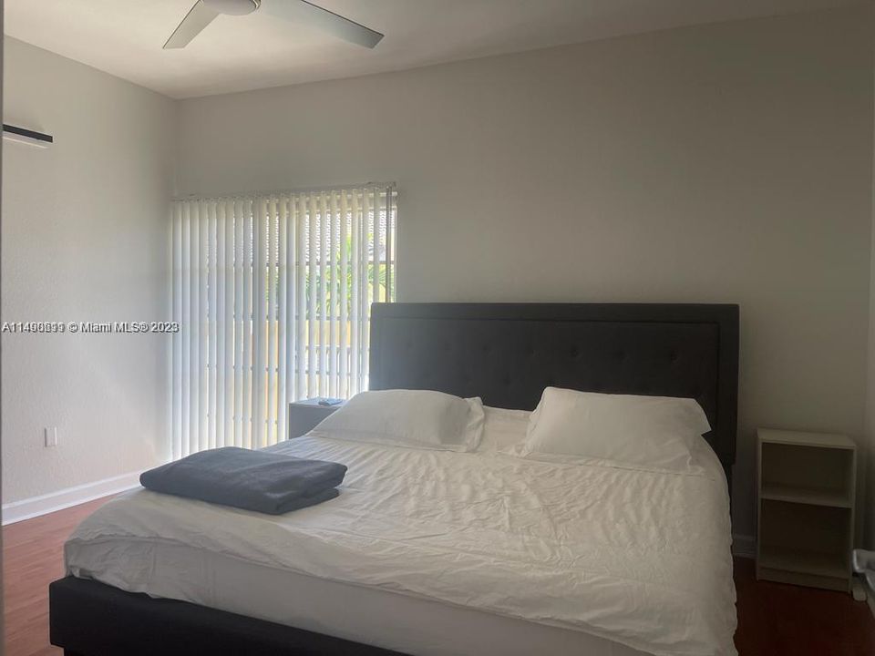 最近售出: $458,000 (3 贝兹, 3 浴室, 1455 平方英尺)