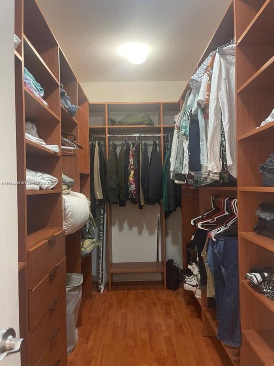 最近售出: $458,000 (3 贝兹, 3 浴室, 1455 平方英尺)