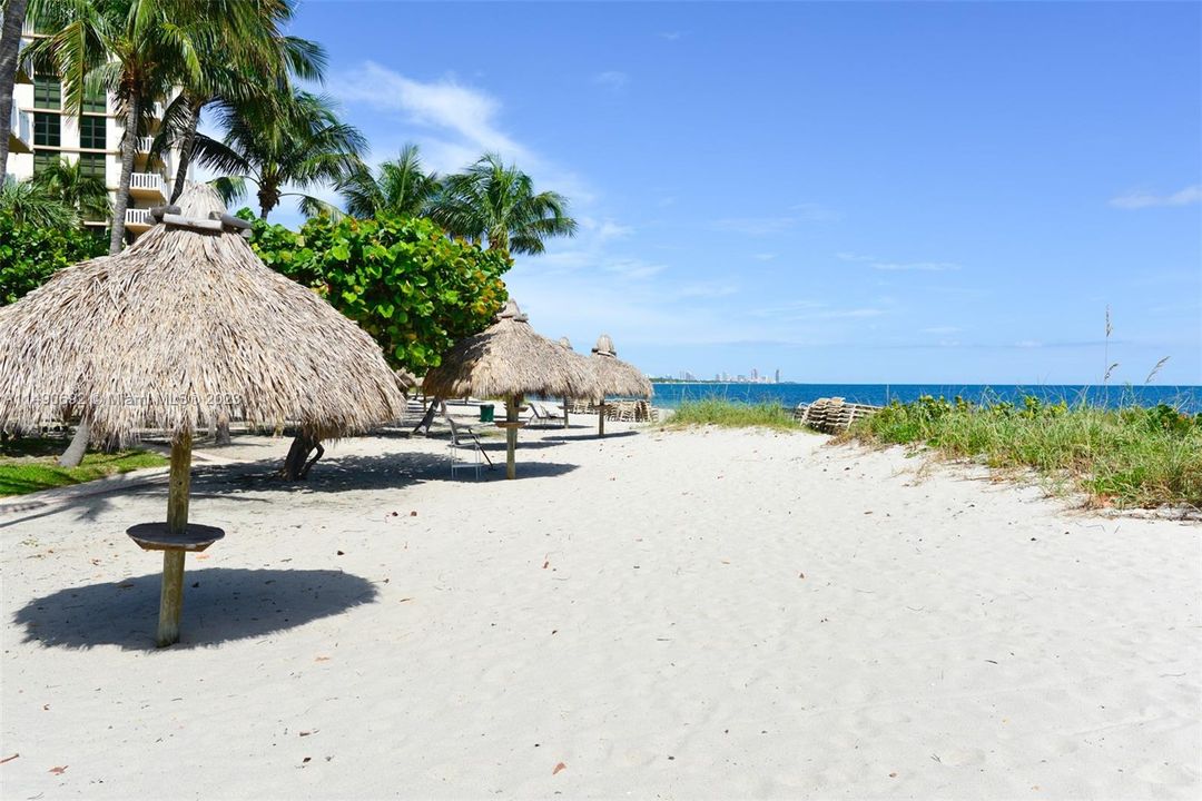 Vendido Recientemente: $1,270,000 (2 camas, 2 baños, 1409 Pies cuadrados)