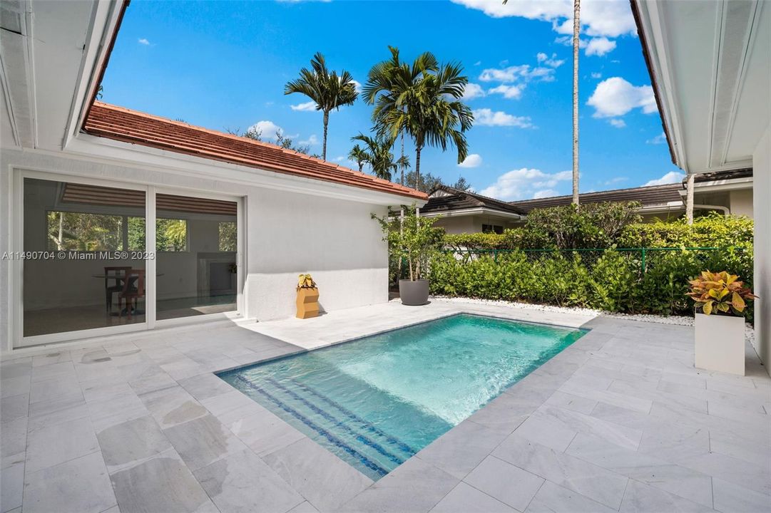 Недавно продано: $1,395,000 (3 спален, 2 ванн, 1392 Квадратных фут)