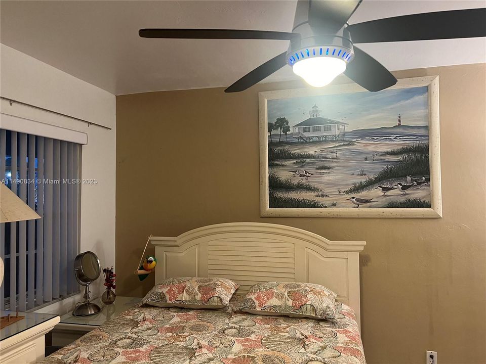 Vendido Recientemente: $209,000 (2 camas, 1 baños, 739 Pies cuadrados)