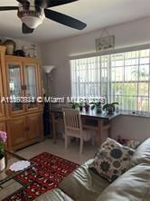 Vendido Recientemente: $209,000 (2 camas, 1 baños, 739 Pies cuadrados)