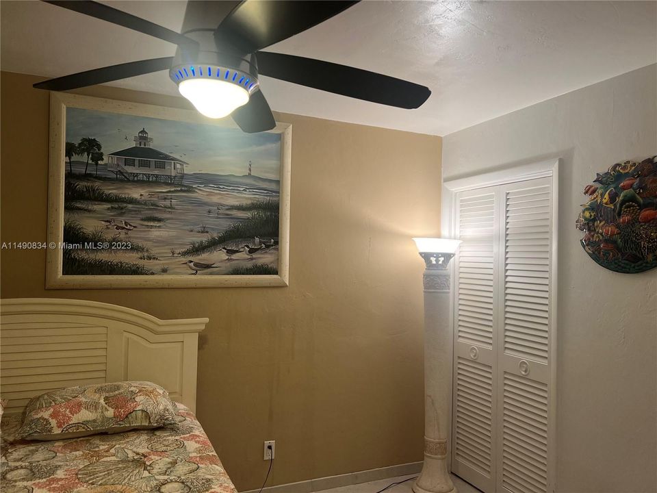 Vendido Recientemente: $209,000 (2 camas, 1 baños, 739 Pies cuadrados)