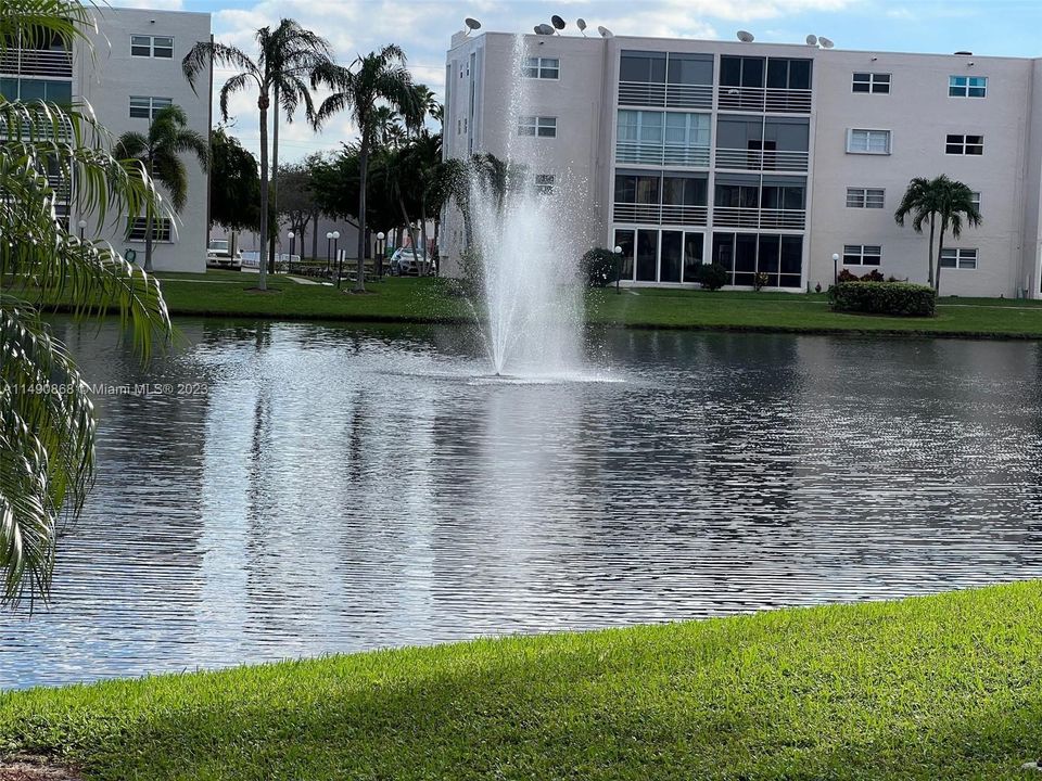 Recently Sold: $253,900 (2 beds, 2 baths, 1144 Square Feet)