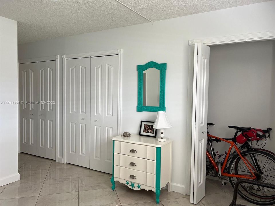 Recently Sold: $253,900 (2 beds, 2 baths, 1144 Square Feet)