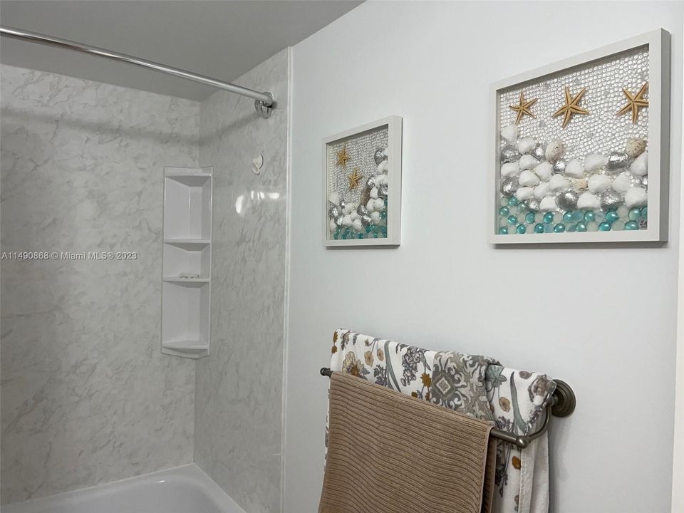 Recently Sold: $253,900 (2 beds, 2 baths, 1144 Square Feet)