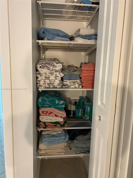 Recently Sold: $253,900 (2 beds, 2 baths, 1144 Square Feet)