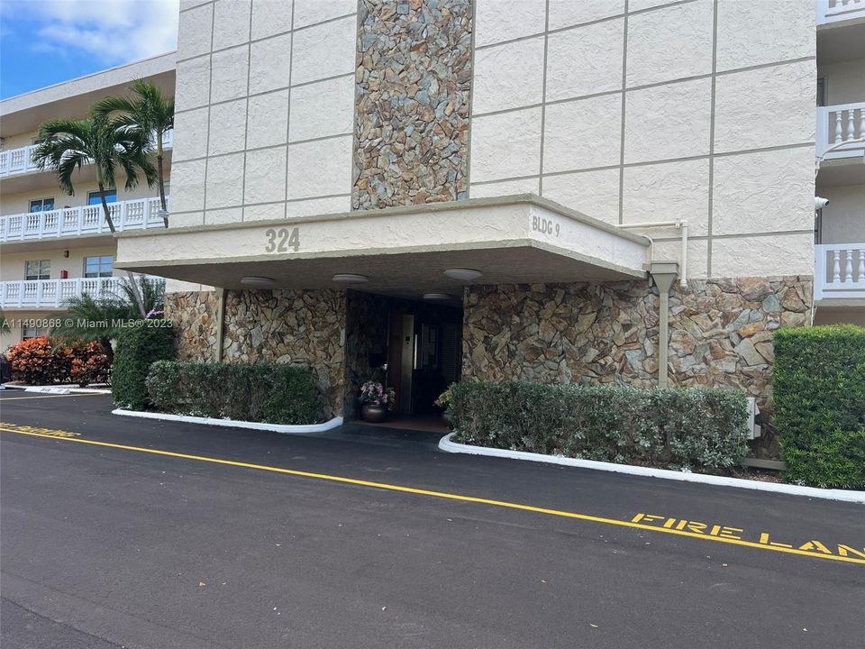 Recently Sold: $253,900 (2 beds, 2 baths, 1144 Square Feet)