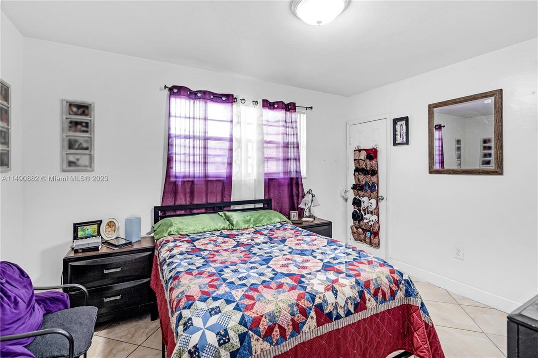 Недавно продано: $875,000 (3 спален, 2 ванн, 1040 Квадратных фут)