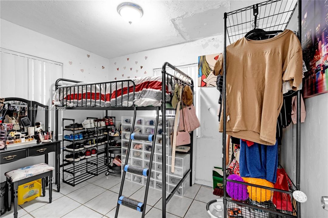 Недавно продано: $850,000 (2 спален, 1 ванн, 672 Квадратных фут)