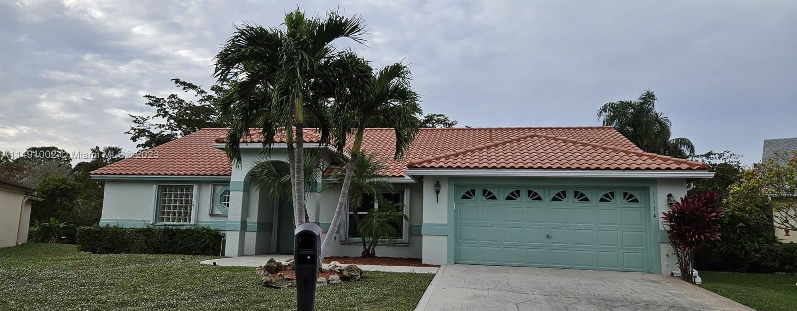 最近售出: $525,000 (3 贝兹, 2 浴室, 2228 平方英尺)