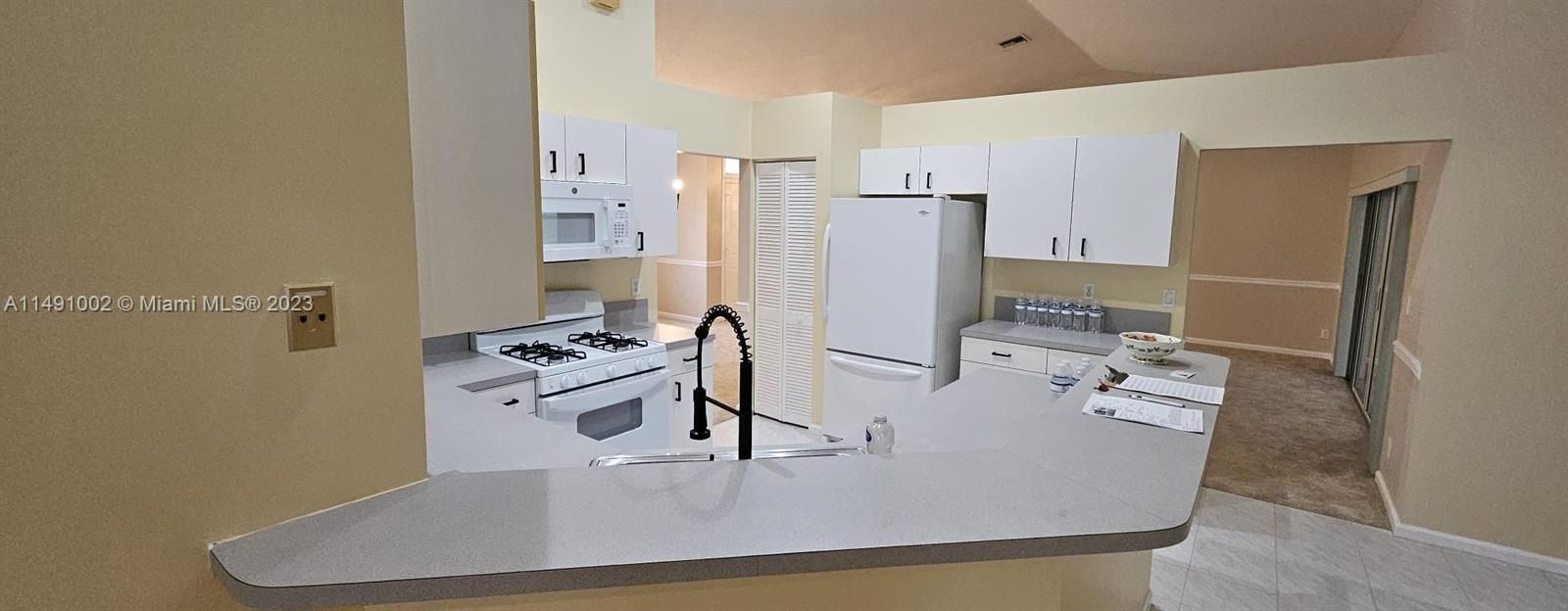 最近售出: $525,000 (3 贝兹, 2 浴室, 2228 平方英尺)