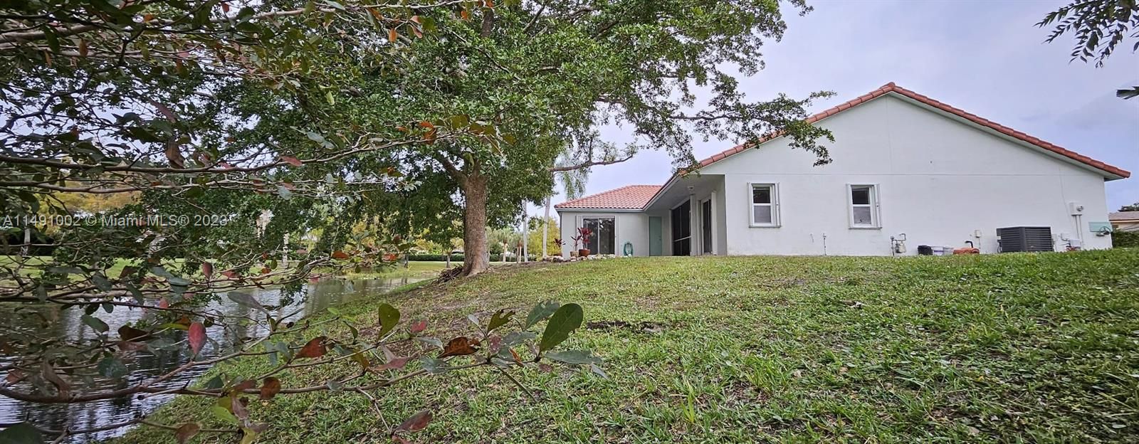 最近售出: $525,000 (3 贝兹, 2 浴室, 2228 平方英尺)