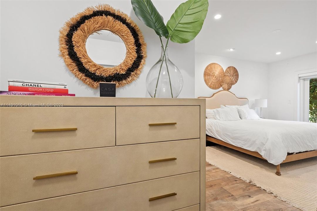 Недавно продано: $1,850,000 (3 спален, 2 ванн, 1710 Квадратных фут)