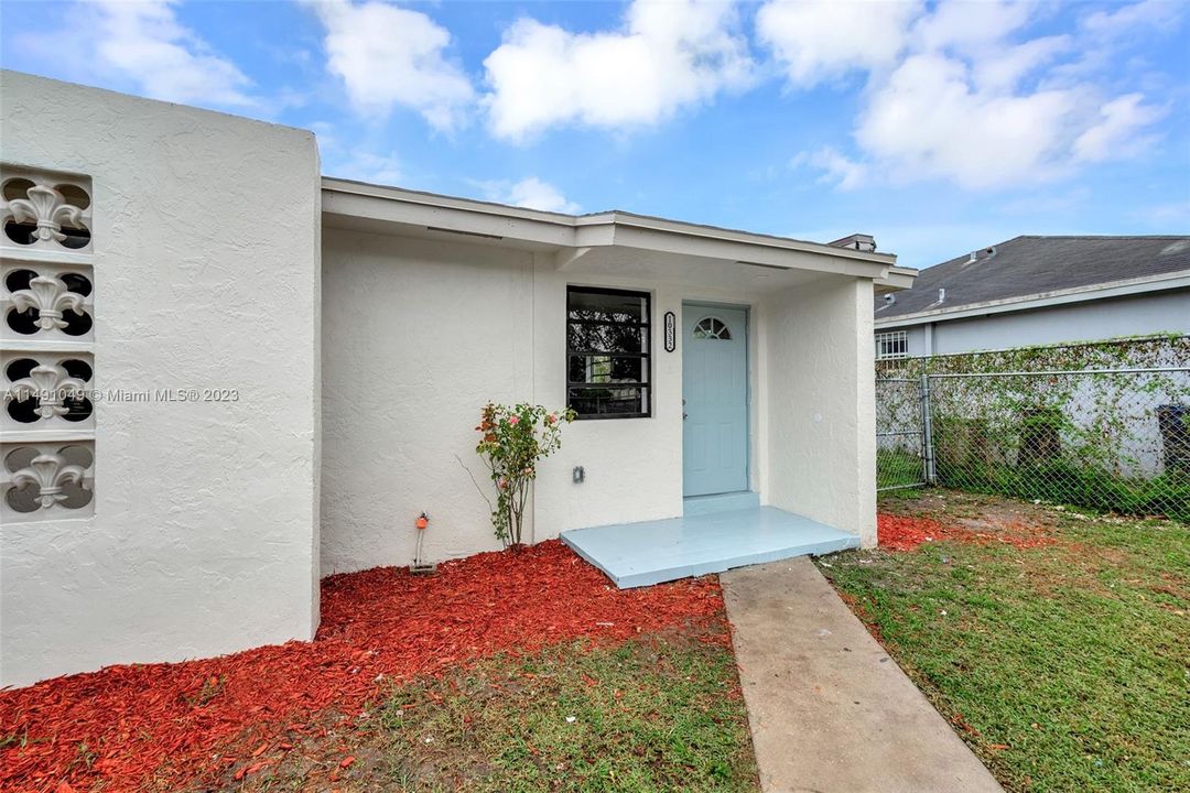 Active With Contract: $660,000 (0 beds, 0 baths, 2318 Square Feet)