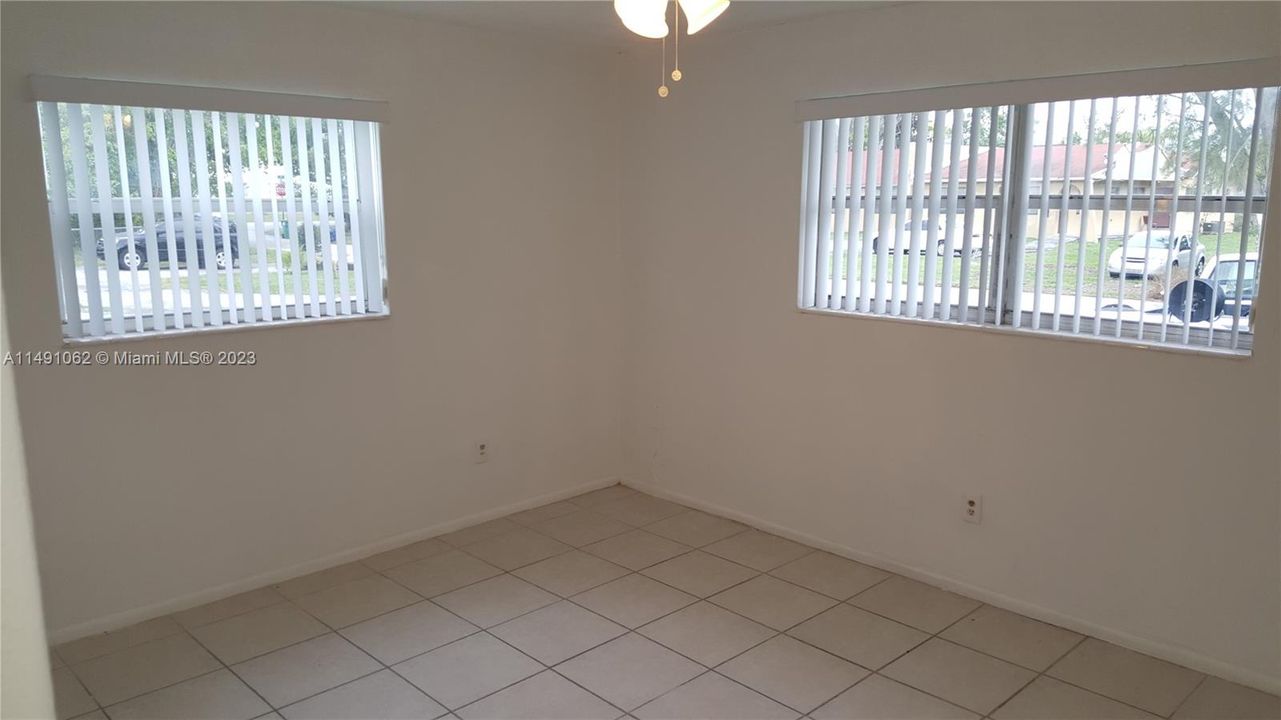 Недавно продано: $825,000 (0 спален, 0 ванн, 2912 Квадратных фут)