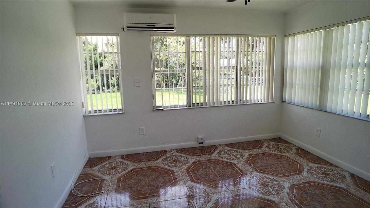 Недавно продано: $825,000 (0 спален, 0 ванн, 2912 Квадратных фут)