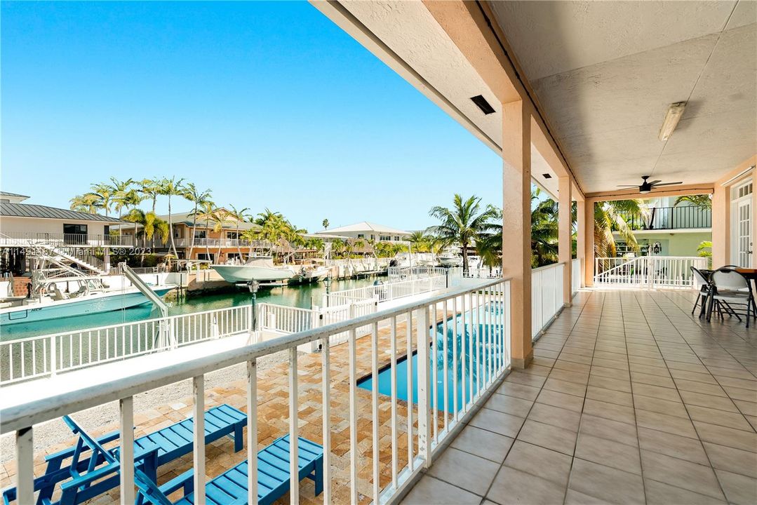 Recently Sold: $2,499,000 (5 beds, 3 baths, 3898 Square Feet)