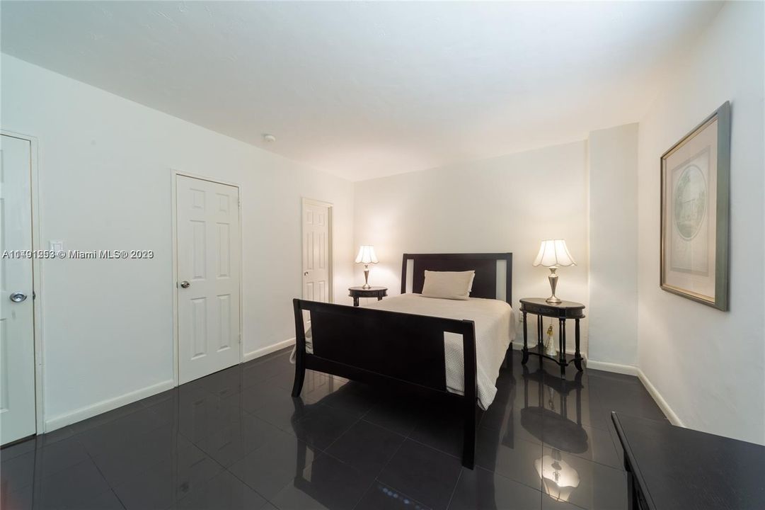 For Sale: $600,000 (2 beds, 2 baths, 1514 Square Feet)