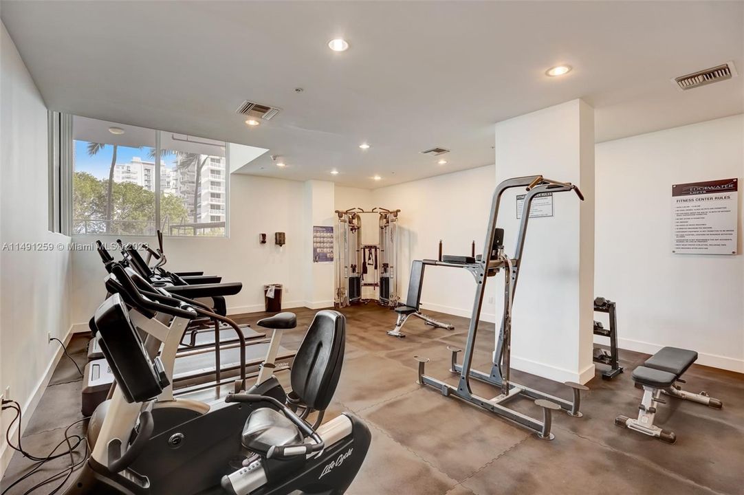 Recently Sold: $550,000 (2 beds, 2 baths, 1123 Square Feet)