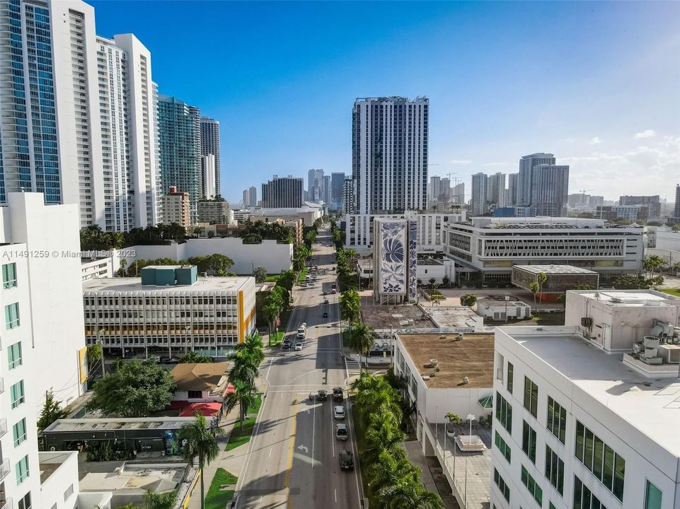 Recently Sold: $550,000 (2 beds, 2 baths, 1123 Square Feet)