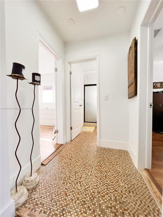 Recently Sold: $800,000 (4 beds, 3 baths, 1682 Square Feet)