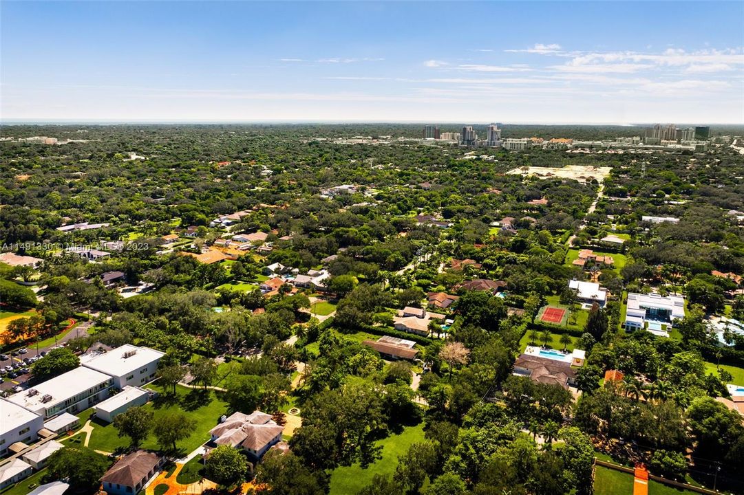 Недавно продано: $2,000,000 (4 спален, 3 ванн, 3102 Квадратных фут)