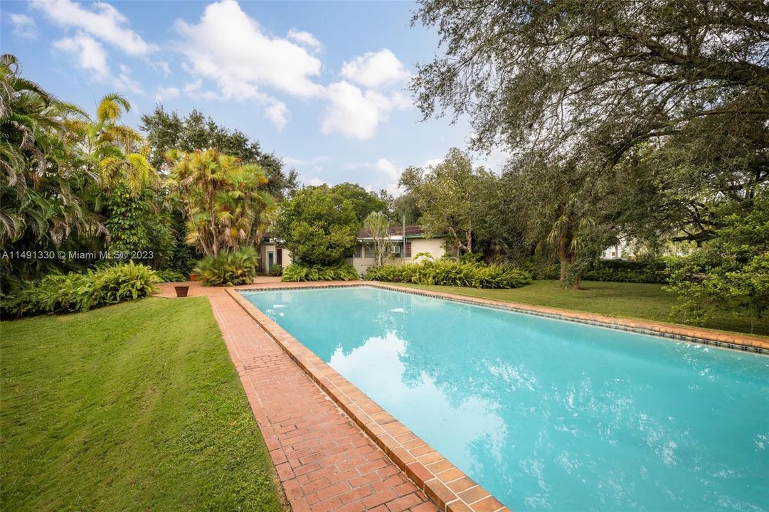 Недавно продано: $2,000,000 (4 спален, 3 ванн, 3102 Квадратных фут)