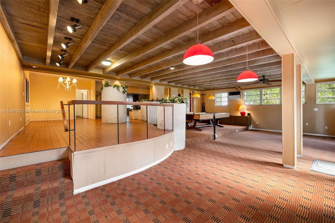 Недавно продано: $2,000,000 (4 спален, 3 ванн, 3102 Квадратных фут)