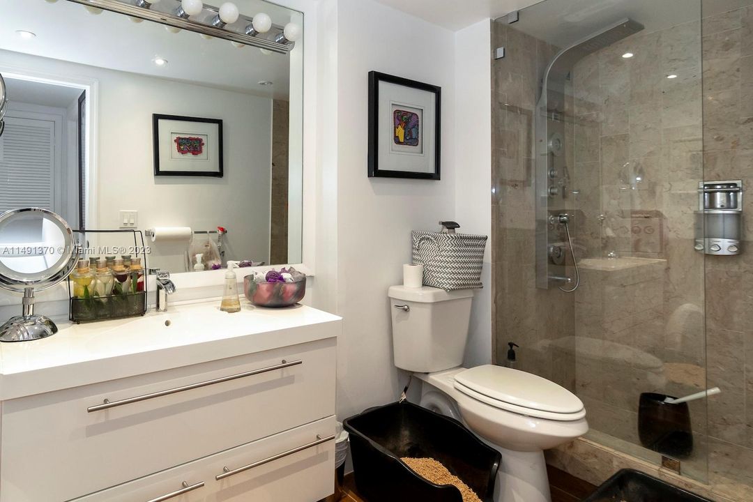 Recently Rented: $5,650 (2 beds, 3 baths, 2320 Square Feet)