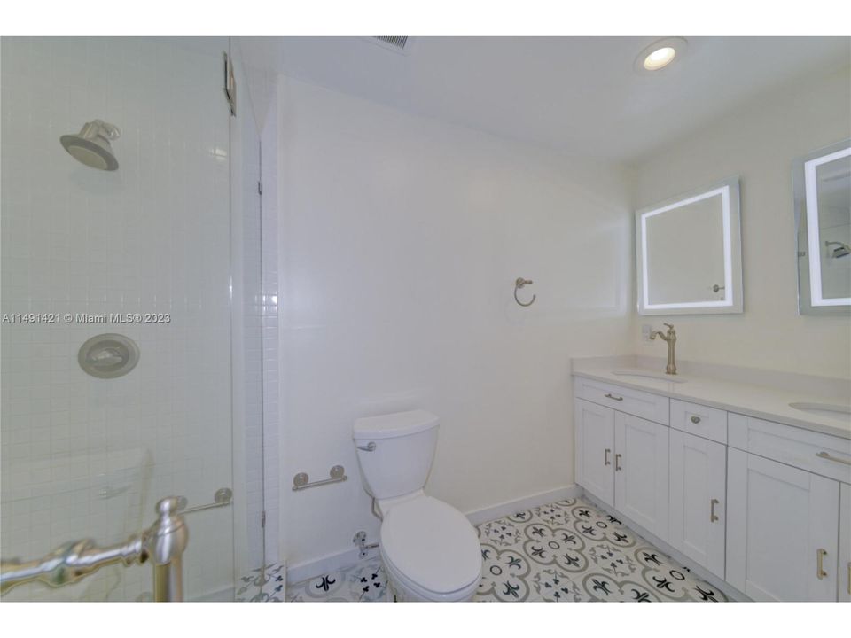 Недавно продано: $1,950,000 (3 спален, 2 ванн, 1604 Квадратных фут)