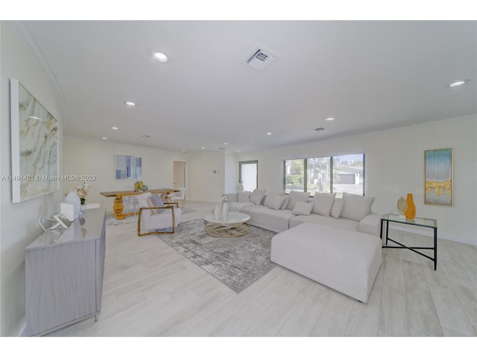 Недавно продано: $1,950,000 (3 спален, 2 ванн, 1604 Квадратных фут)