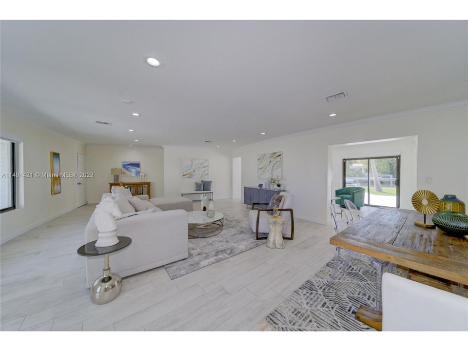 Недавно продано: $1,950,000 (3 спален, 2 ванн, 1604 Квадратных фут)