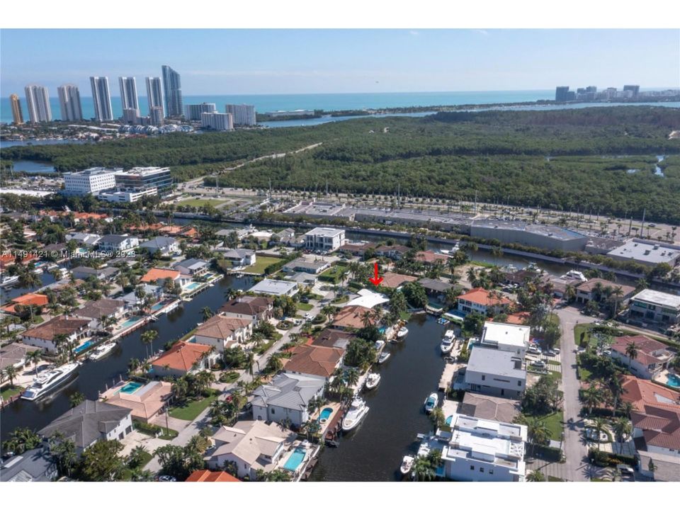 Недавно продано: $1,950,000 (3 спален, 2 ванн, 1604 Квадратных фут)