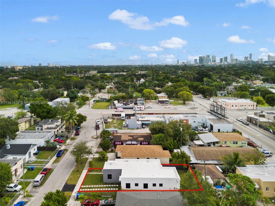 Recently Sold: $699,900 (4 beds, 2 baths, 1833 Square Feet)