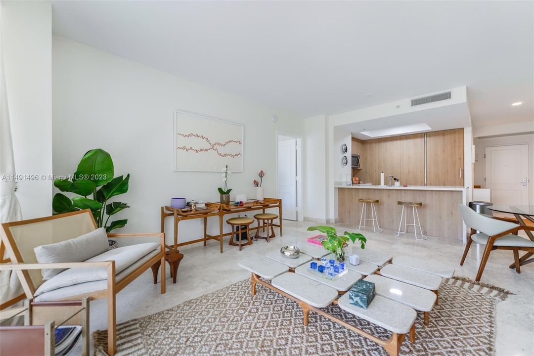 Recently Sold: $895,000 (1 beds, 1 baths, 1057 Square Feet)