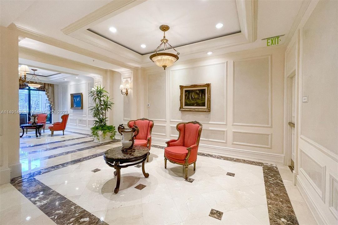 Recently Sold: $895,000 (1 beds, 1 baths, 1057 Square Feet)