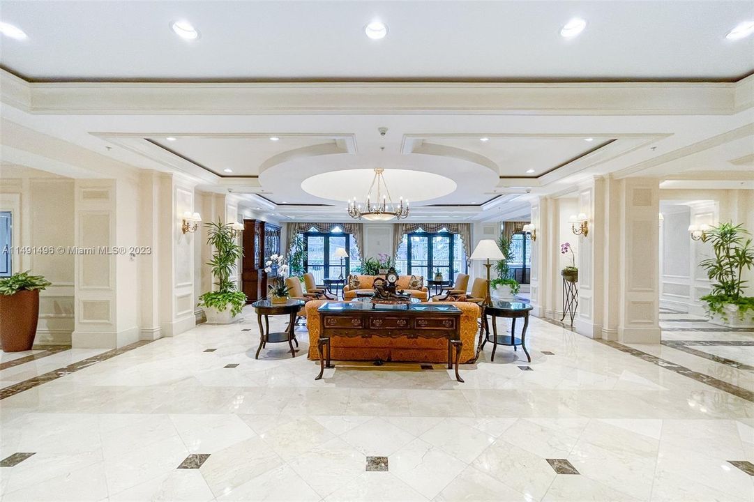 Recently Sold: $895,000 (1 beds, 1 baths, 1057 Square Feet)